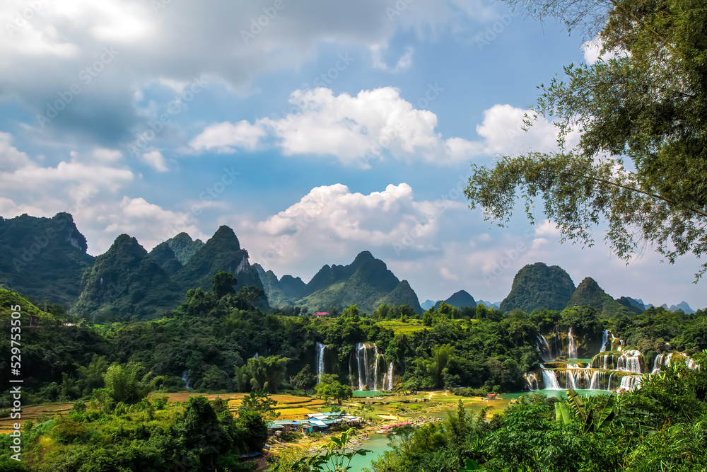 Fototapeta premium Stunning view at Detian waterfalls in Guangxi province China