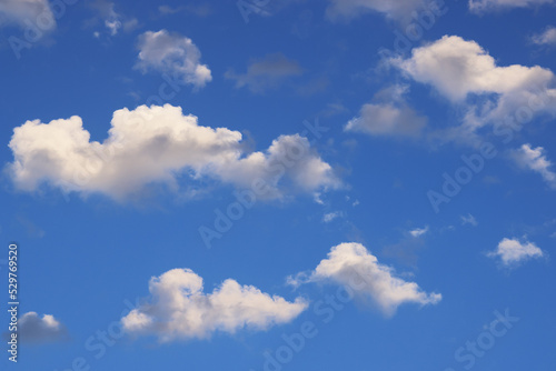 Nuvole, nuvole, nuvole magrittiane photo