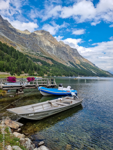 Fototapeta Naklejka Na Ścianę i Meble -  lago alpino svizzero