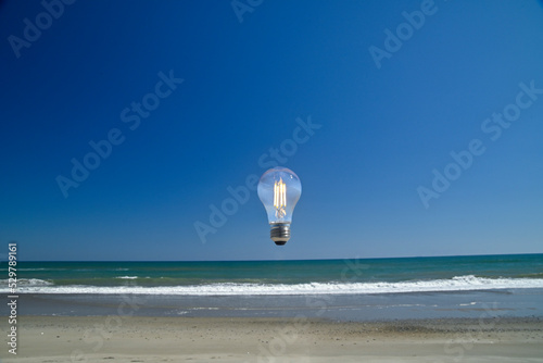 Light Bulb & Sea, 電球と海