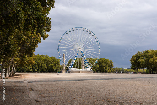 Viewing wheel on the boulevard in Bordeaux Fototapet