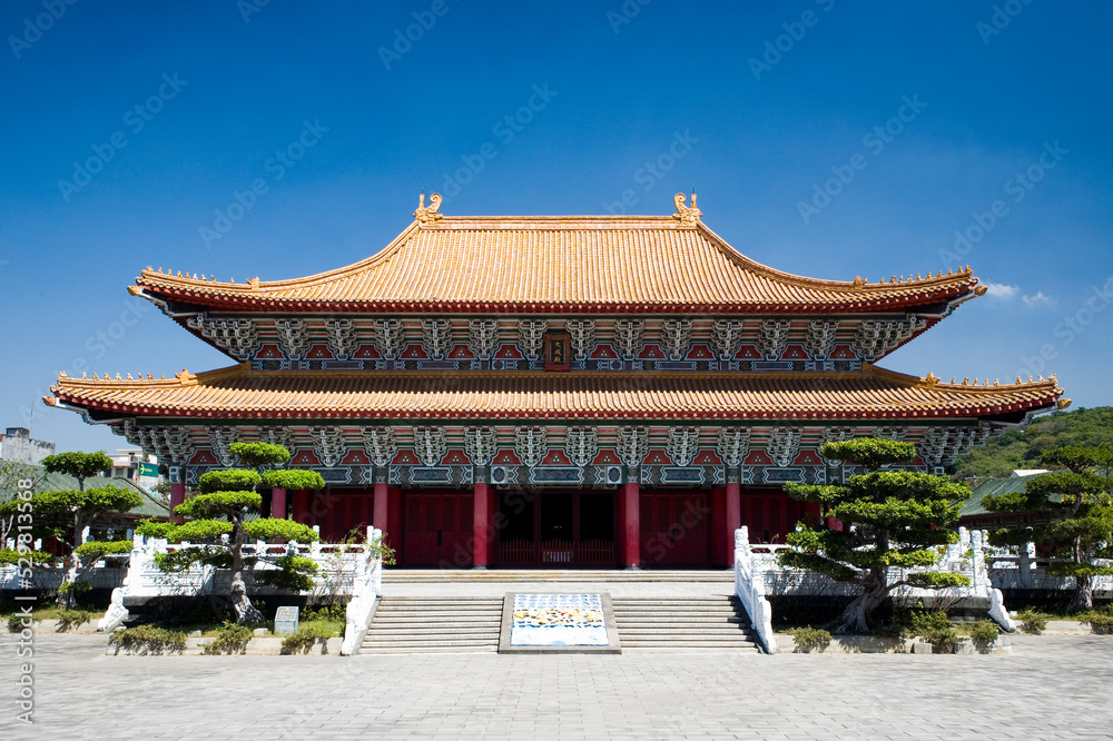 Building view of the Kaohsiung city Temple of Confucius in Taiwan, It is a building resembling a palace in northern China. Building view of the Kaohsiung city Temple of Confucius in Taiwan, It is a building resembling a palace in northern China.