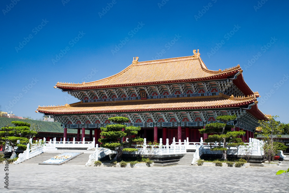 Building view of the Kaohsiung city Temple of Confucius in Taiwan, It is a building resembling a palace in northern China. Building view of the Kaohsiung city Temple of Confucius in Taiwan, It is a building resembling a palace in northern China.
