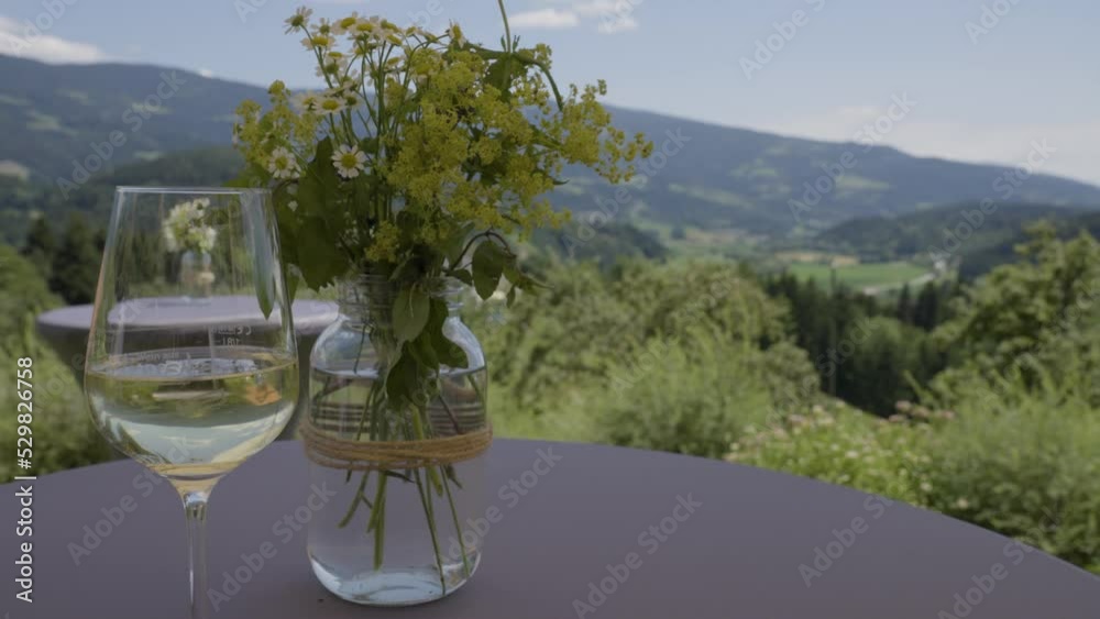 Weinglas mit Aussicht