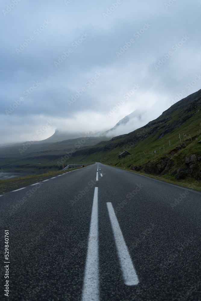 Fototapeta premium Strada panoramica alle Isole Faroe
