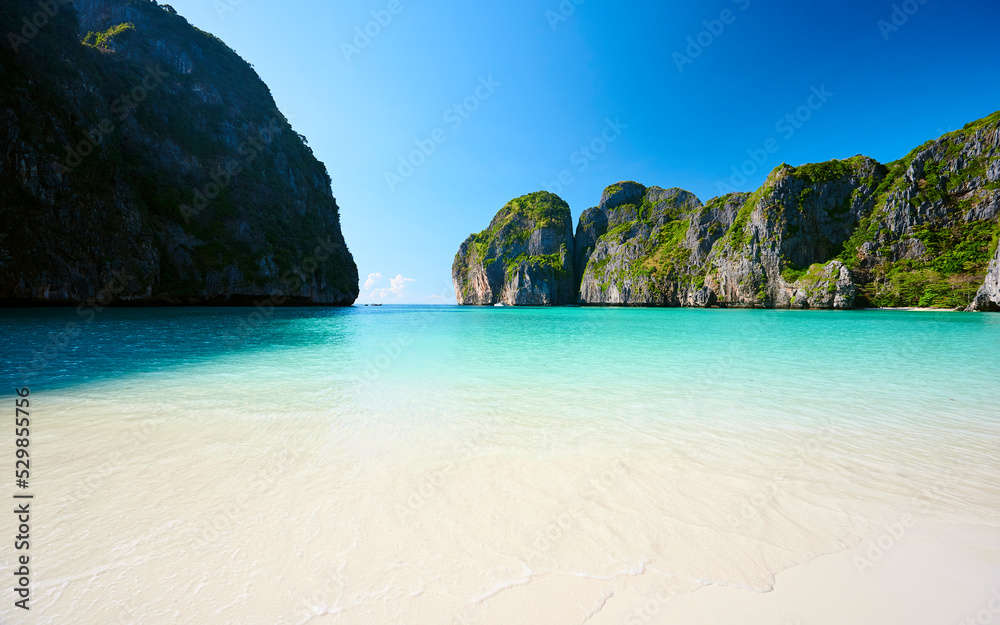 Fototapeta premium The Landscape of Maya Bay, Thailand
