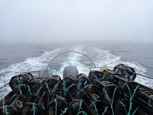 Navegando en un pesquero en Galicia photo