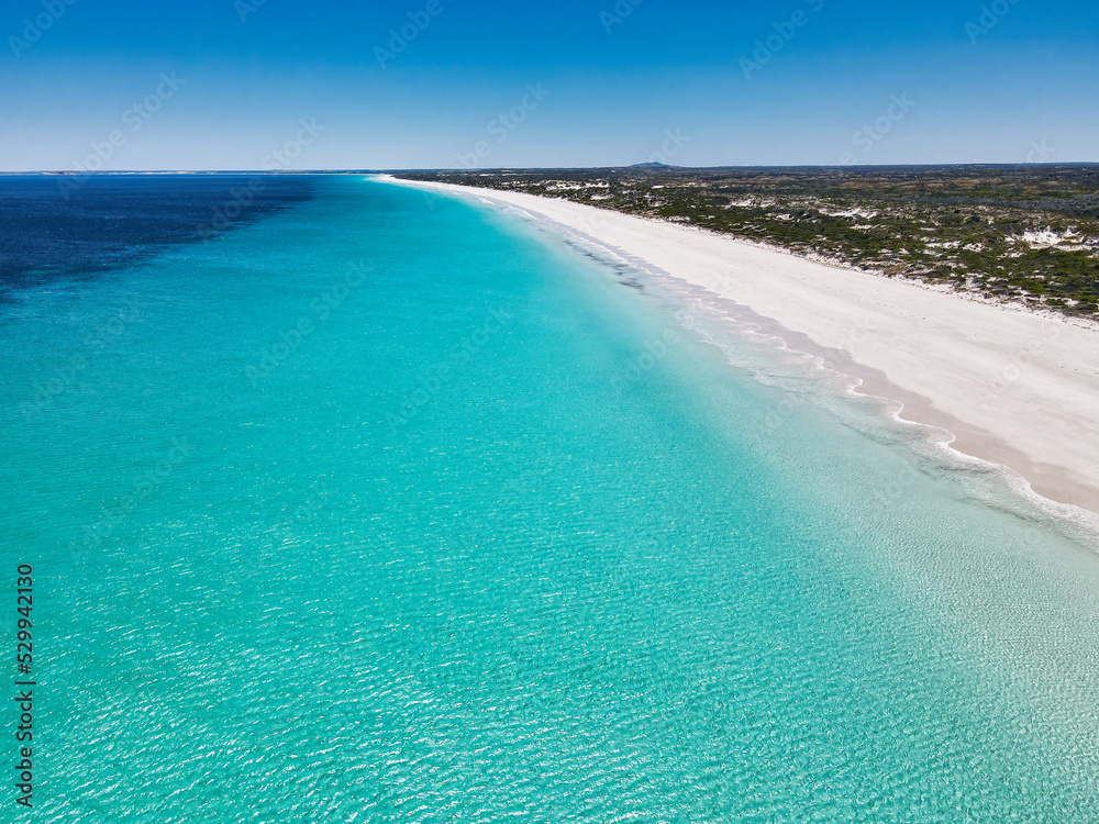 Le Grand beach is a spectacular 20 kilometre from bay to bay, enjoying some of the best scenery in Australia