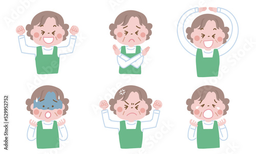 いろいろな表情のシニア女性