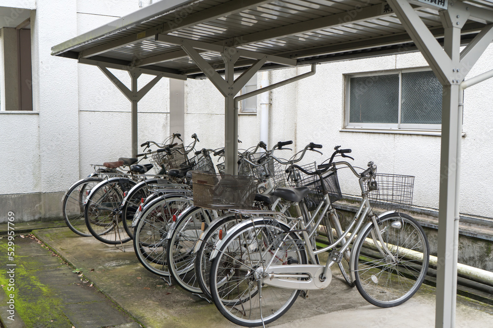日本の学校の駐輪場