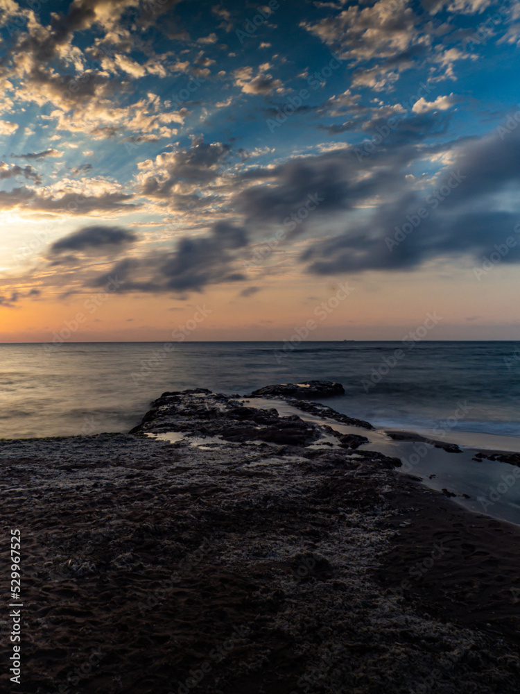Obraz premium sunset over the sea