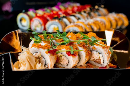 set sushi rolls