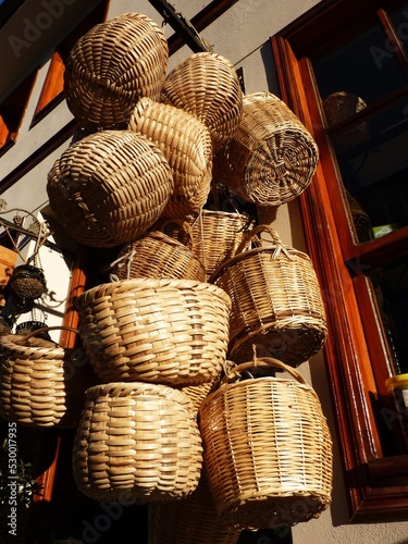 Die Bauern Korbe sind die Stabilsten auf dem Bazar, die Handarbeit ist hier unbezahlbar. photo