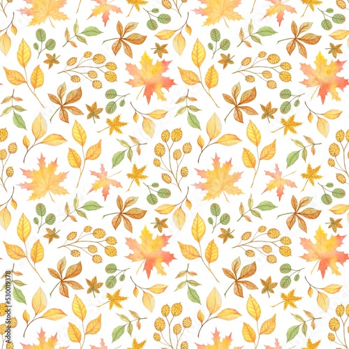 WHITE SEAMLESS PATTERN WITH WATERCOLOR YELLOWING AUTUMN LEAVES