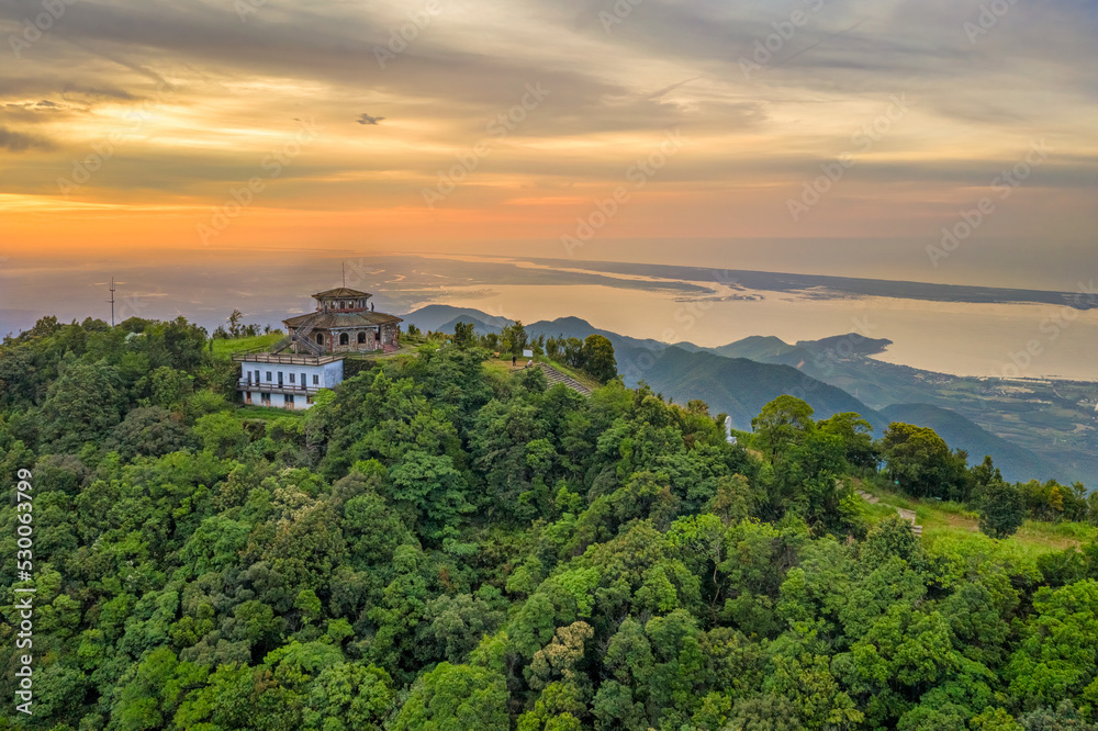 BEAUTIFUL LANDSCAPE PHOTOGRAPHY OF HAI VONG DAI VIEW POINT, TOP OF BACH MA NATIONAL PARK, HUE, VIETNAM