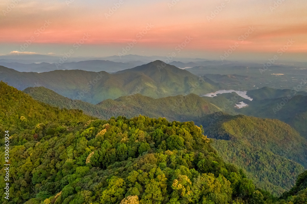 Obraz premium BEAUTIFUL LANDSCAPE PHOTOGRAPHY OF BACH MA NATIONAL PARK IN HUE, VIETNAM