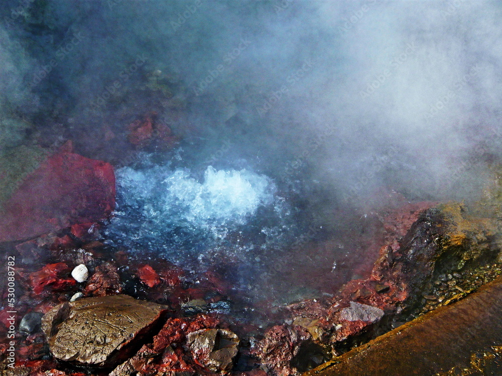 Obraz premium Iceland-view of hot springs Deildartunguhver