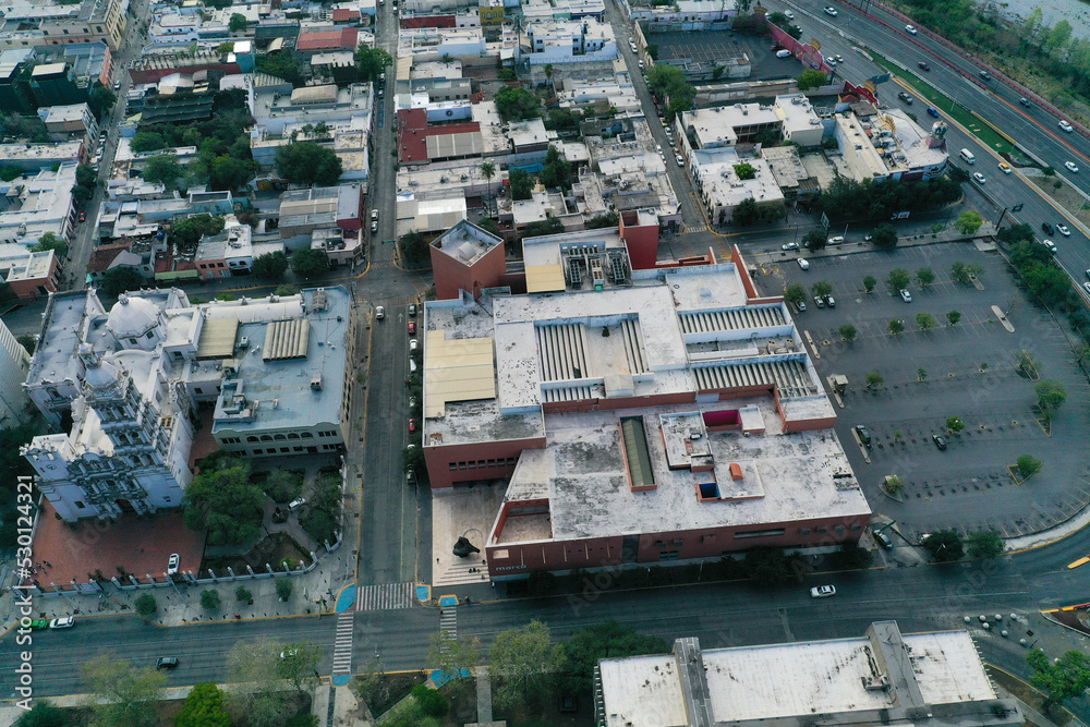 Vista aérea de la Macroplaza en Monterrey, Nuevo León, México.
