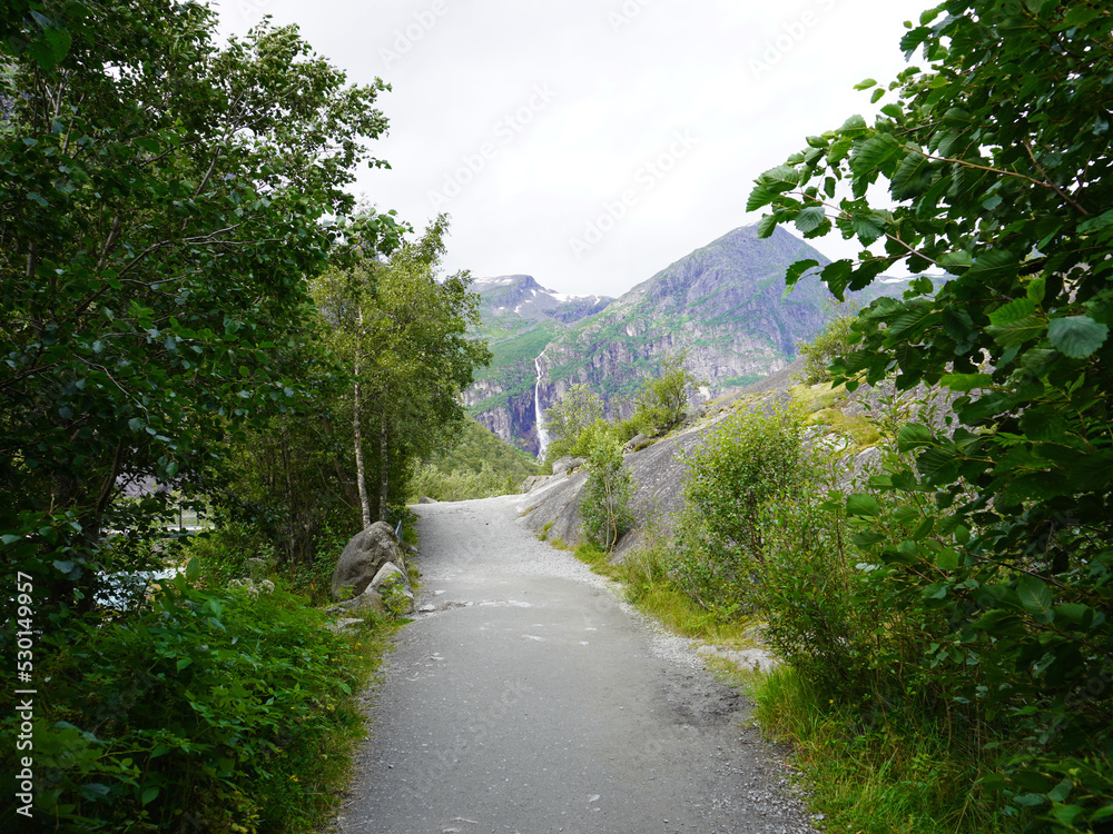 Wanderweg zum Briksdalsbreen Gletscher in Norwegen