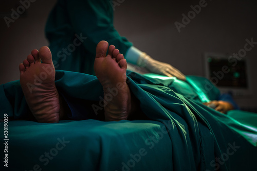 Slika na platnu The deceased was in the hospital morgue.