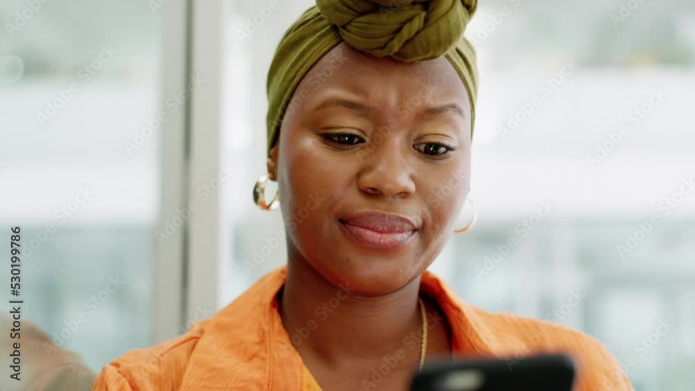 Social media, confused black woman with phone or reading shocking text, email or message. Confusion, problem or disappointed African female on smartphone, cellphone or mobile receiving bad news.