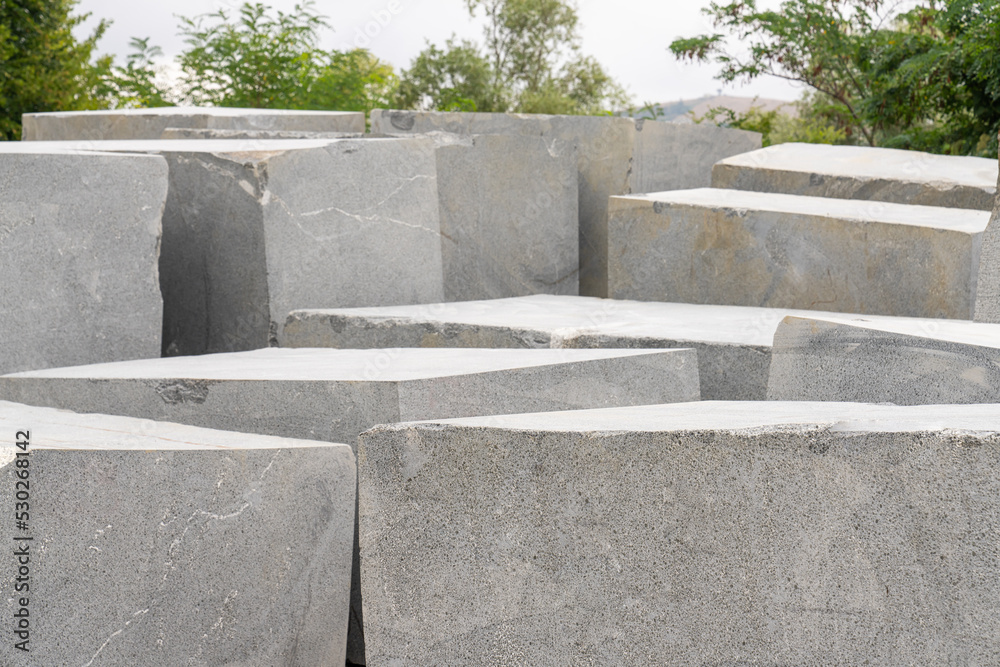 Heavy natural granite blocks in mine area, natural stone mining Heavy natural granite blocks in mine area, natural stone mining