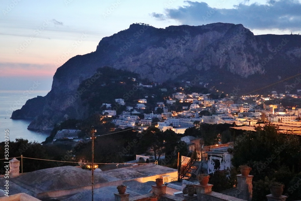Capri - Scorcio del borgo da Via Matermania al tramonto