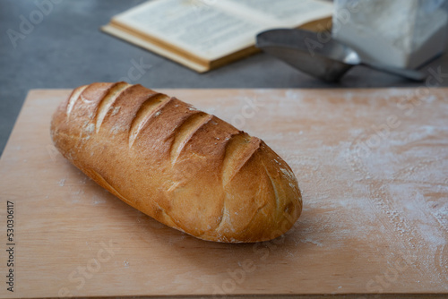 selber gebackenes Weißbrot