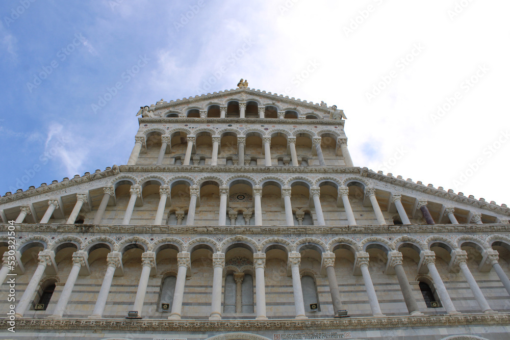 Facciata del Duomo di Pisa e chiesa di Santa Maria Assunta a Pisa