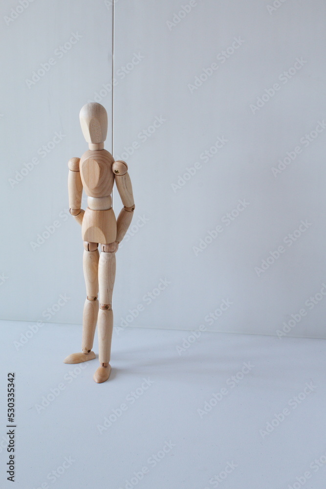 Concept of waiting to stand or rest on the street with a wooden doll as a model
Concept of waiting to stand or rest on the street with a wooden doll as a model