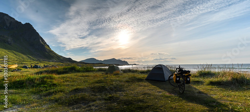 Fotografering Zelten und Camping am Strand auf den Lofoten