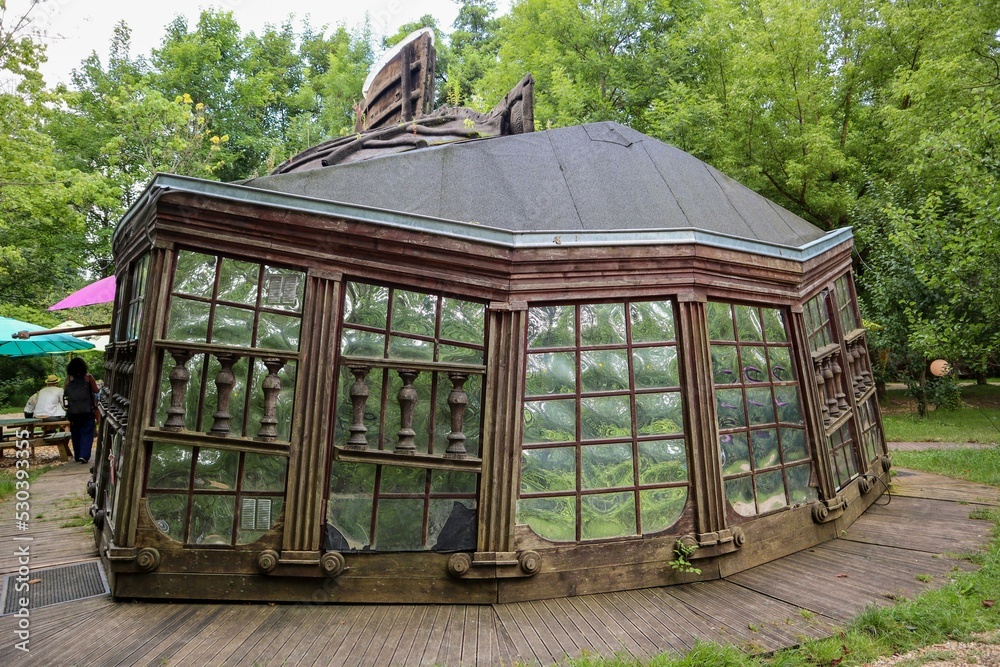 Plant Wood Building Tree Window Roof Plant Wood Building Tree Window Roof