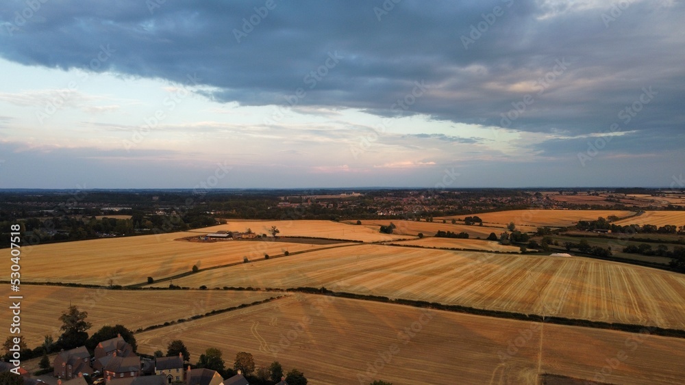 Obraz premium sunset over the fields