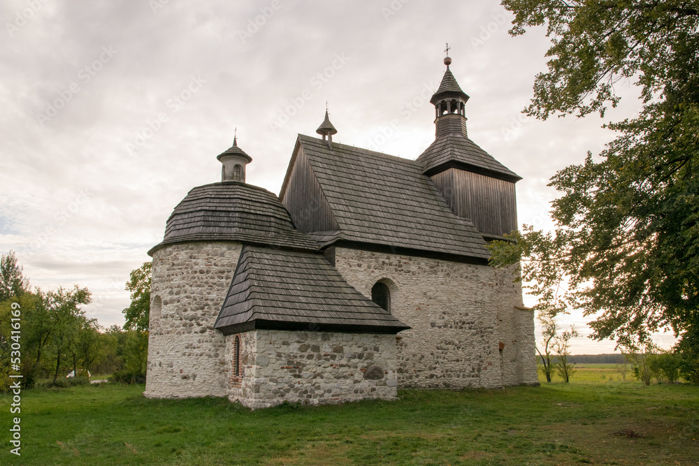 Stary kościół. Kościół św. Mikołaja w Przyrowie. Polska