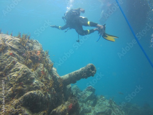 Water Underwater diving Scuba diving Buoyancy compensator Divemaster Diving equipment