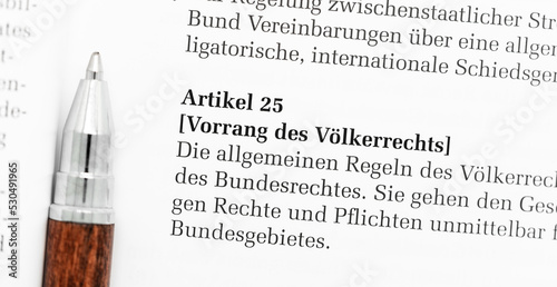 Völkerrecht im Grundgesetz photo