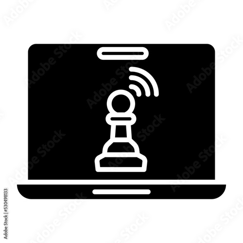 online chess game on laptop