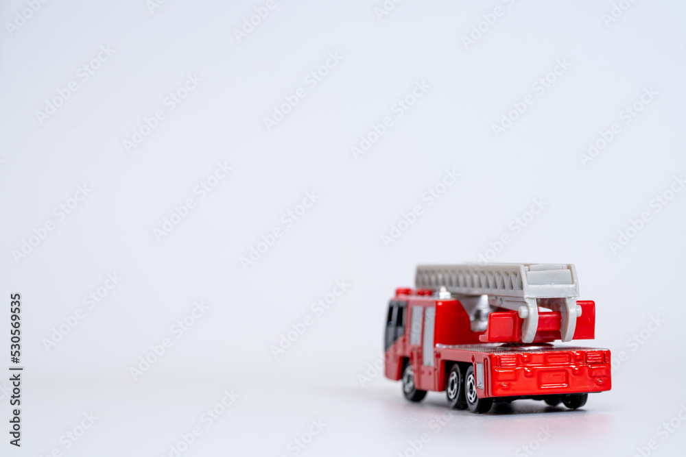 Fototapeta premium ミニカーの消防車