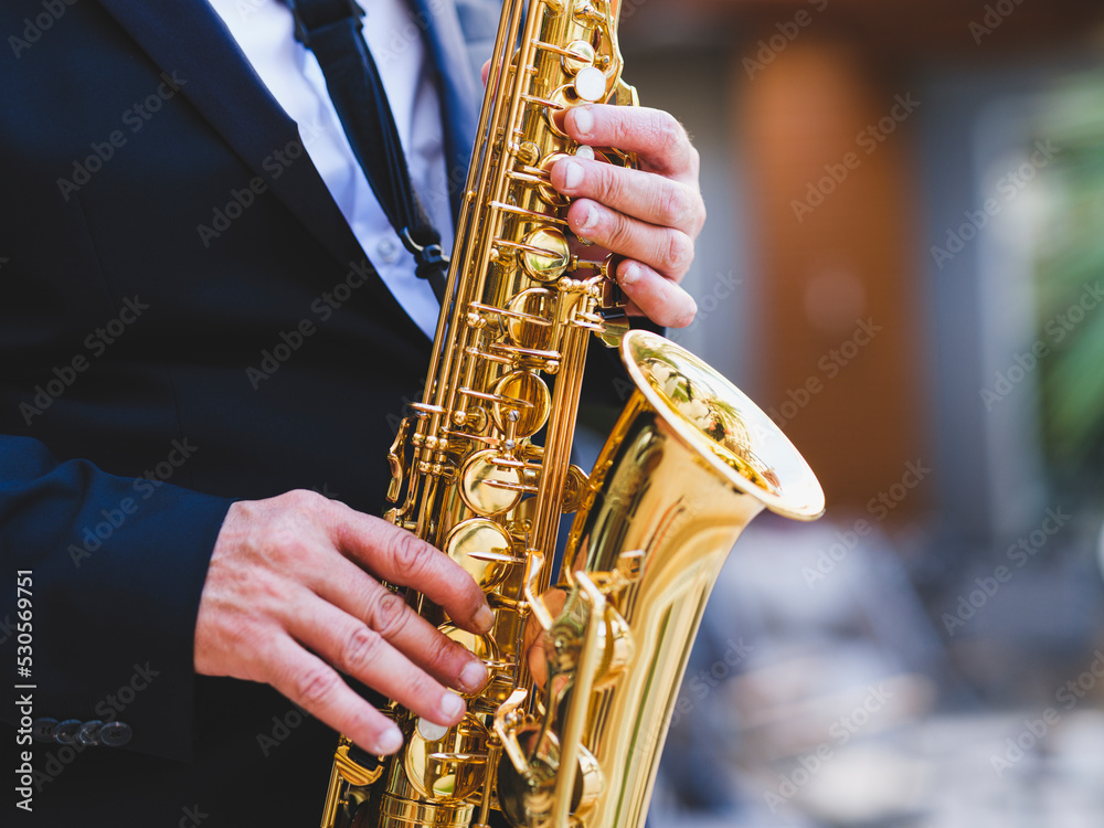 Fototapeta premium a man playing the saxophone