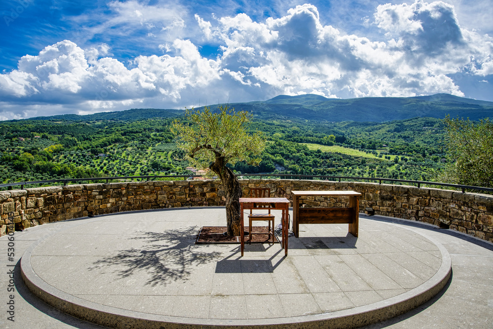 Fototapeta premium View of the town and surrounding Tuscan countryside of the town of Seggiano Tuscany Italy