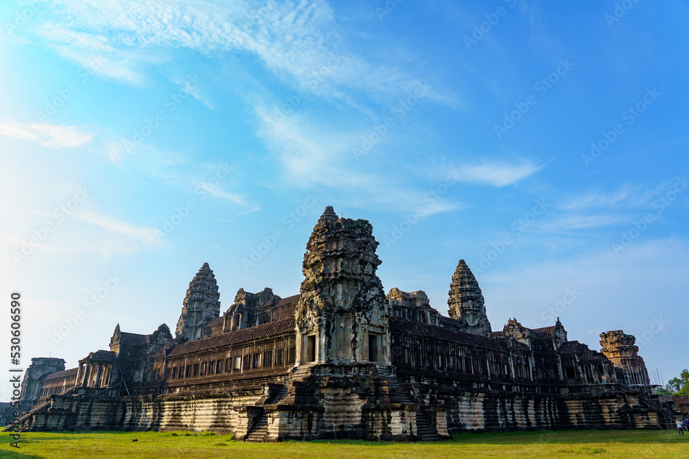 Obraz premium Cambodia. Siem Reap Province. Angkor Wat (Temple City). A Buddhist and temple complex in Cambodia and the largest religious monument in the world