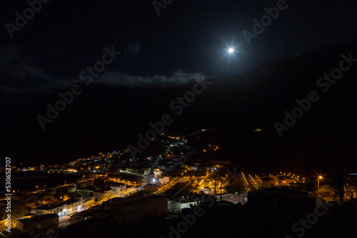fotografía nocturna del campanario de joapira, municipio de la frontera, isla de el hierro, islas canarias, españa.