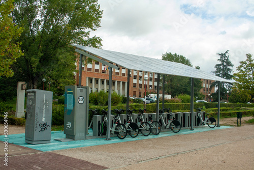 solar panels to power electric bicycles photo