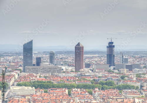 Skyline du centre d'affaire de Lyon, La Part Dieu en septembre 2022