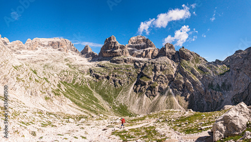 Billede på lærred Wandern in den Brenta Dolomiten