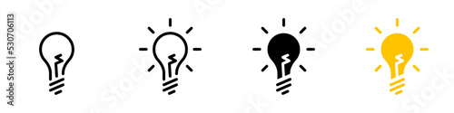 Conjunto de iconos de bombilla de luz. Concepto de iluminación. Foco de luz. Ilustración vectorial de diferentes estilos