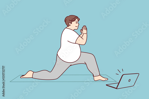 Fat man in sportswear training on mat with online video lesson on computer. Overweight male do sports exercise with classes on internet on laptop. Healthy life and weight loss. Vector illustration. 
