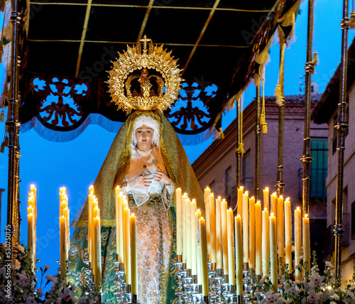 Cofradía de Nuestra Señora del Amparo de Toledo con los pasos de Virgen del Amparo, Oración en el Huerto, Cristo Amarrado a la columna, Nuestro padre Jesús Nazareno y Cristo de la Agonía