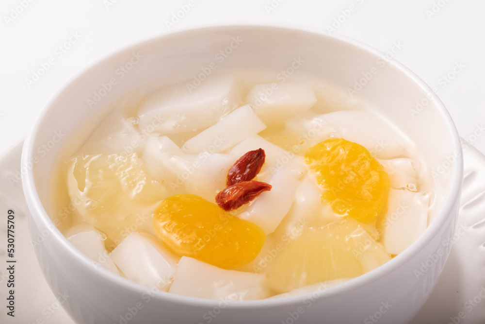 杏仁豆腐 (みかん・パイン入り) 杏仁豆腐 (みかん・パイン入り)