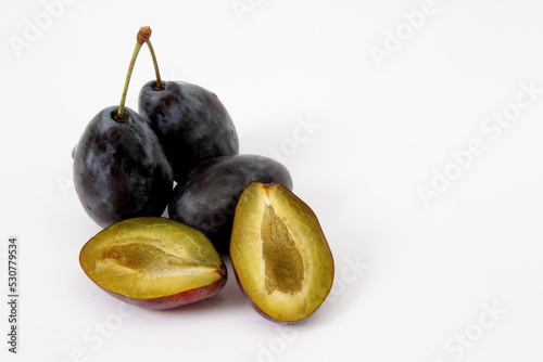 plump, fruit, autumn, crop, isolated, yellow, blue, soft, garden, sweet, enjoyment, benefit, health